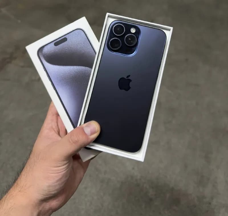 iPhone 15 Pro Max 256 ГБ (SIM + eSIM). Состояние идеальное, безупречное — ни одной царапины. Не вскр — Батуми — 1 800 ₾