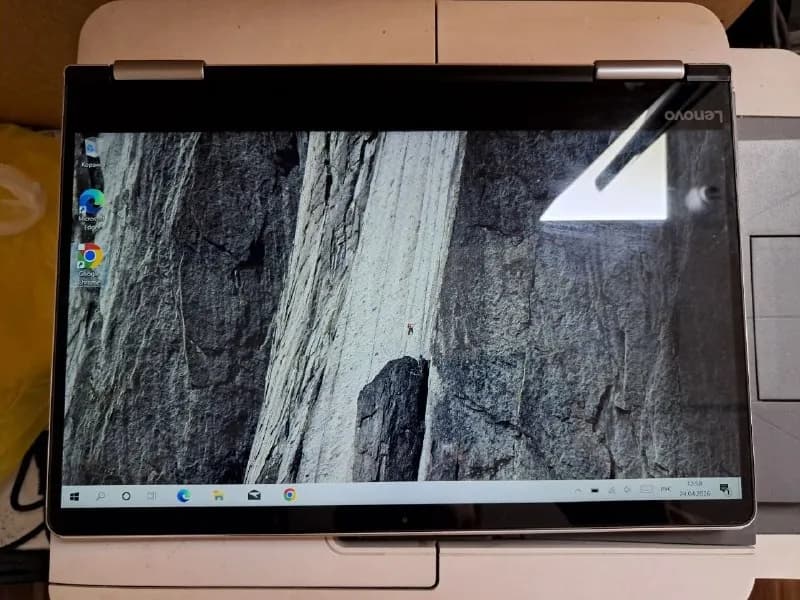 2 в 1 Lenovo yoga 710 с трансформер с сенсорным экраном очень удобно, экран 14, SSD 256 GB, опер 8 g — Батуми — 600 ₾