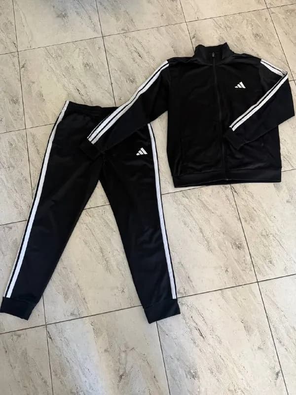 Adidas оригинал (унисекс) размер L можно на XL. Одет один раз 70 лари — Батуми — 70 ₾