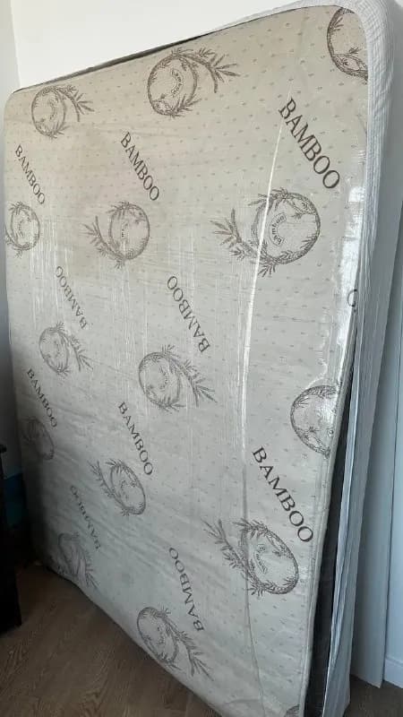 150*200, в отличном состоянии — 200 лари — Батуми — 200 ₾