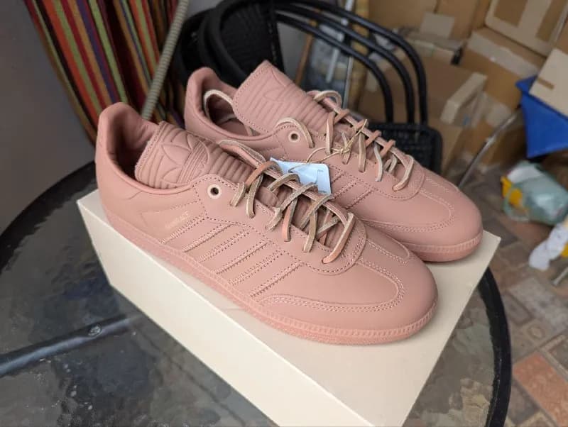 Adidas Samba — Батуми — 300 ₾