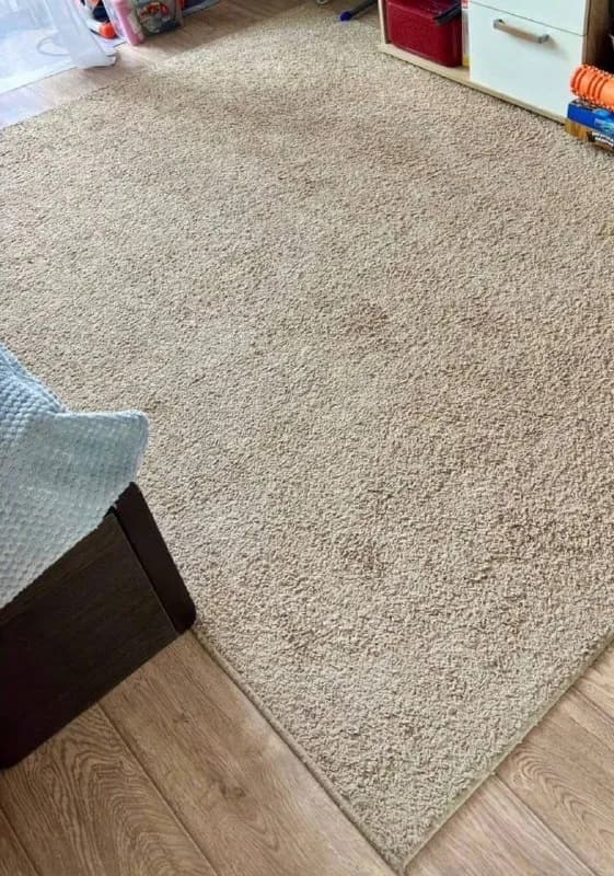 IKEA в хорошем состоянии. Красивый и универсальный дизайн, подойдет для комнаты, спальни или гостино — Тбилиси — 250 ₾