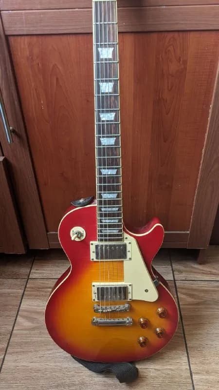 1. Гитара электро, Epiphone Les Paul standart — Тбилиси — 850 ₾