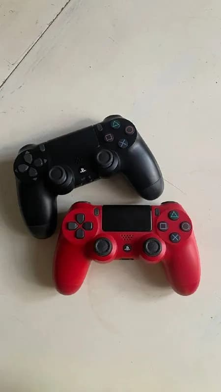 DualShock 4. Красный оригинал 45 лари — Тбилиси — 45 ₾