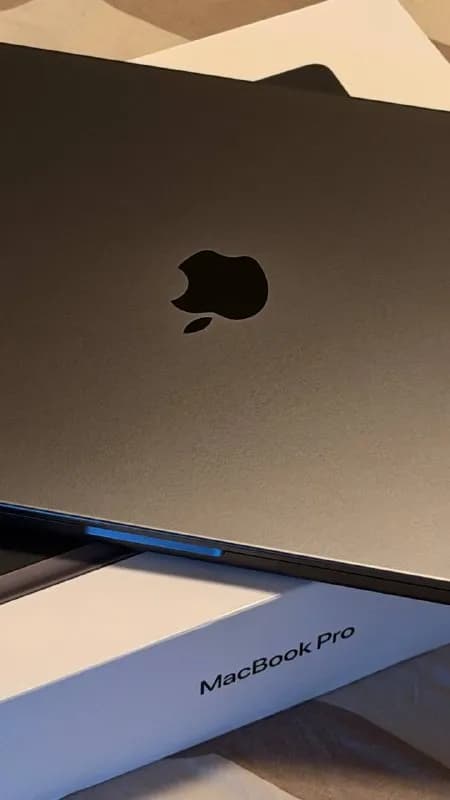 MacBook Pro 16″ M4 Pro 48/512 GB — 7000 ₾ — Тбилиси — 7,000 ₾
