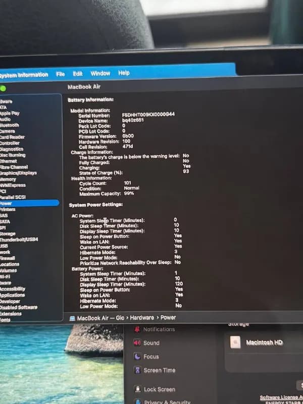 Mac Book Air 2025, M4 apple chip, 16 gb ram, 256 ssd, 99% battery, насчет цены можно договорится п — Батуми