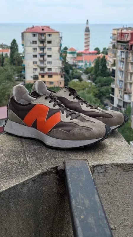 New Balance 327 — Батуми — 100 ₾