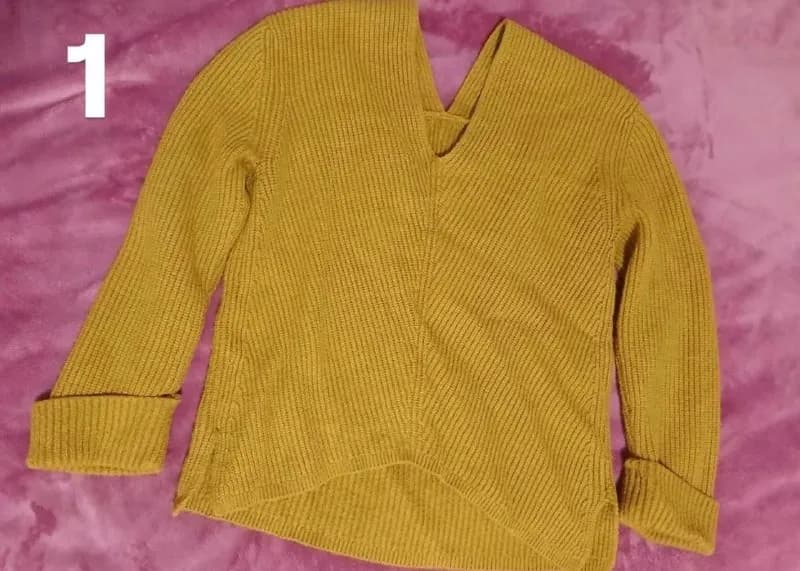 1️⃣ Свитер Mango. Размер S. Очень мягкий и уютный. — Батуми — 30 ₾
