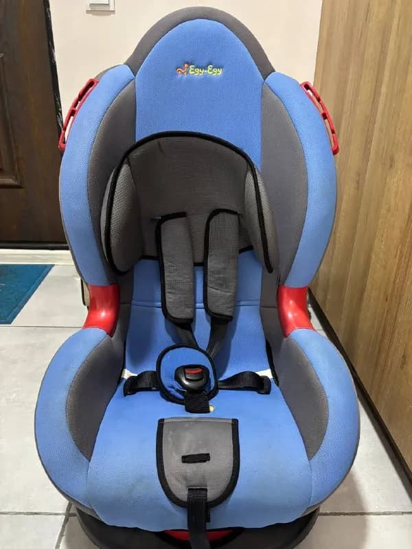 Isofix, регулируемая спинка (есть положение для сна), пятиточечные ремни безопасности, подголовник. — Батуми — 60 ₾