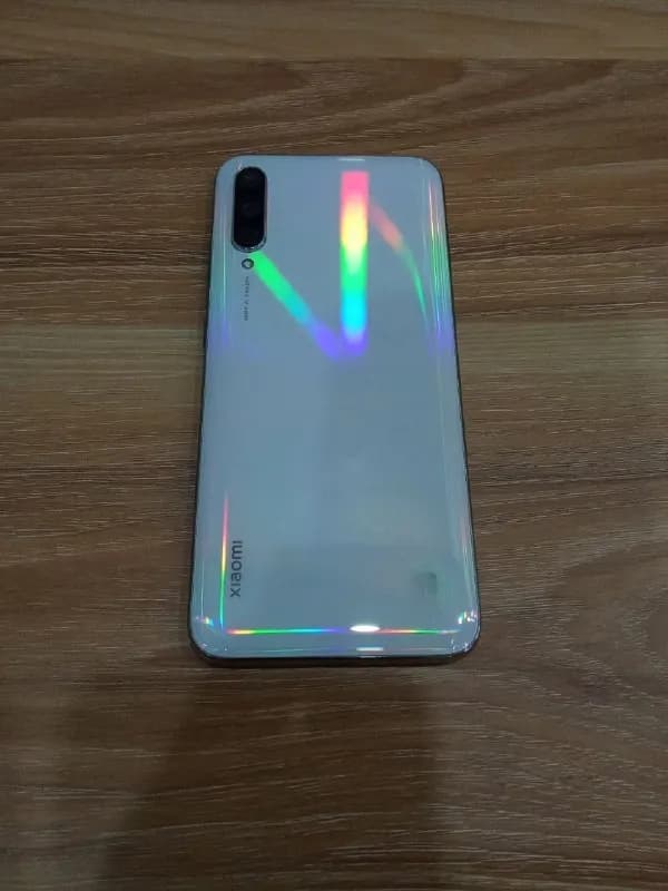 Xiaomi Mi A3 128 Гб Цена 350 лари — Батуми — 350 ₾