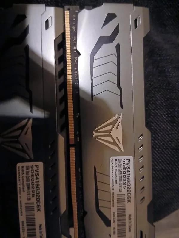 Patriot Viper DDR4 16GB (2×8GB) 3200MHz с радиаторами охлаждения. Состояние идеальное, работает без — Батуми — 220 ₾