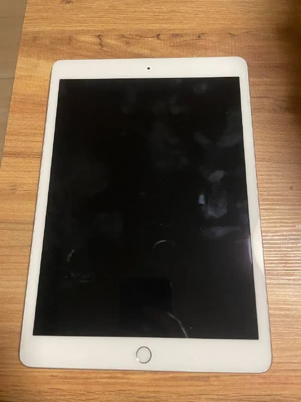 IPAD 8го поколения — Батуми — 400 ₾
