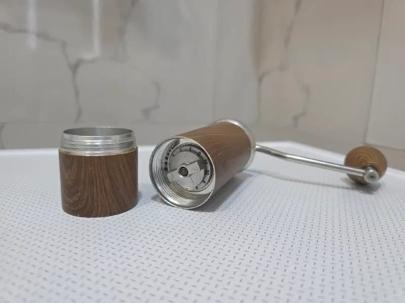 1-2. Кофемолка Xeoleo 120 лари — Батуми — 120 ₾