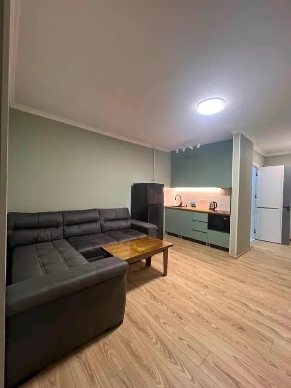 1+1 по улице Згвиспири, 6 ☑️ — Батуми — 500 $