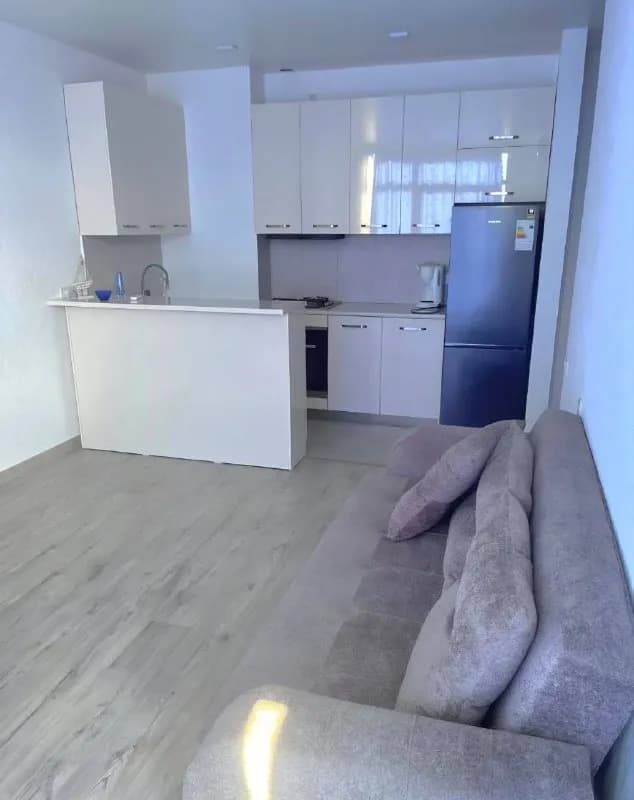 1+1 по улице Хайдара Абашидзе, 65 — Батуми — 600 $