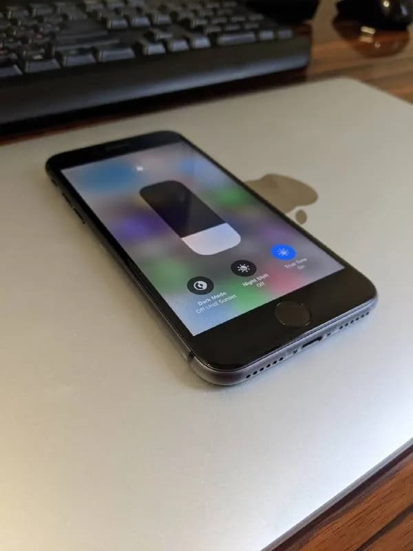 IPhone 8 — Ереван