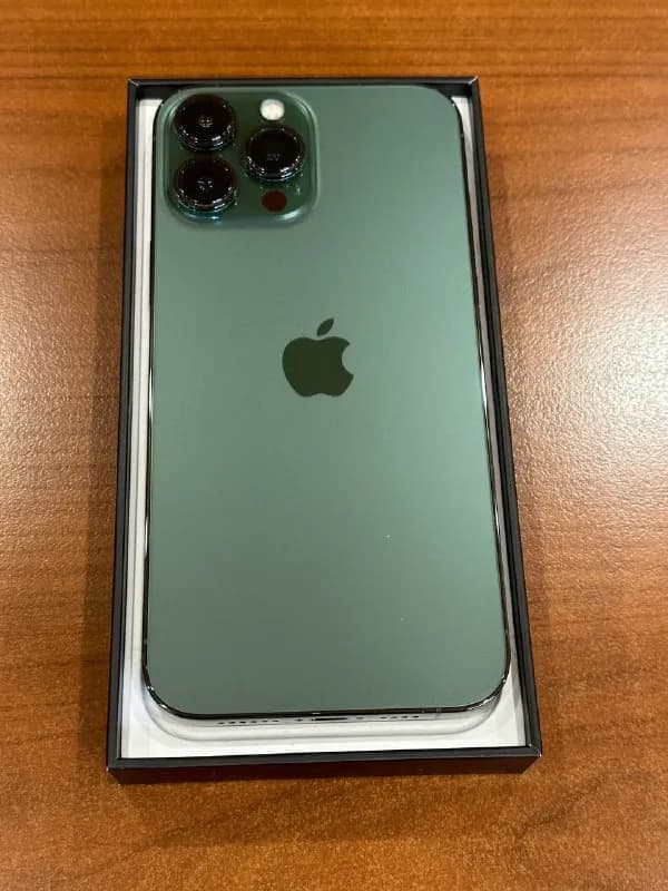 iPhone 13 Pro Max 128 GB, Alpine Green в идеальном состоянии, батарейка 92%, в заводской упаковке, — Ереван — 360 ֏