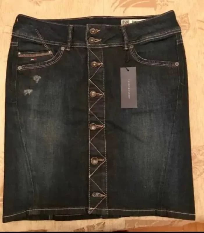 Tommy Hilfiger Новая! Оригинал. Размер M-L. Цена 15000драм. Блузка Replay Italy Новая размер s-m. Ц — Ереван — 15 000 ֏