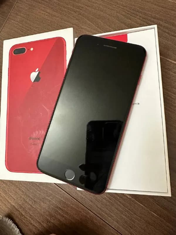 iPhone 8 plus 256GB красный. В наличии коробка, зарядник. Все на телефоне оригинальное, ничего не ме — Ереван — 95 000 ֏