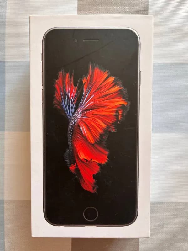 iPhone 6s. 35 тыс Драмов, возможен торг. Состояние хорошее, все работает. Есть следы использования. — Ереван