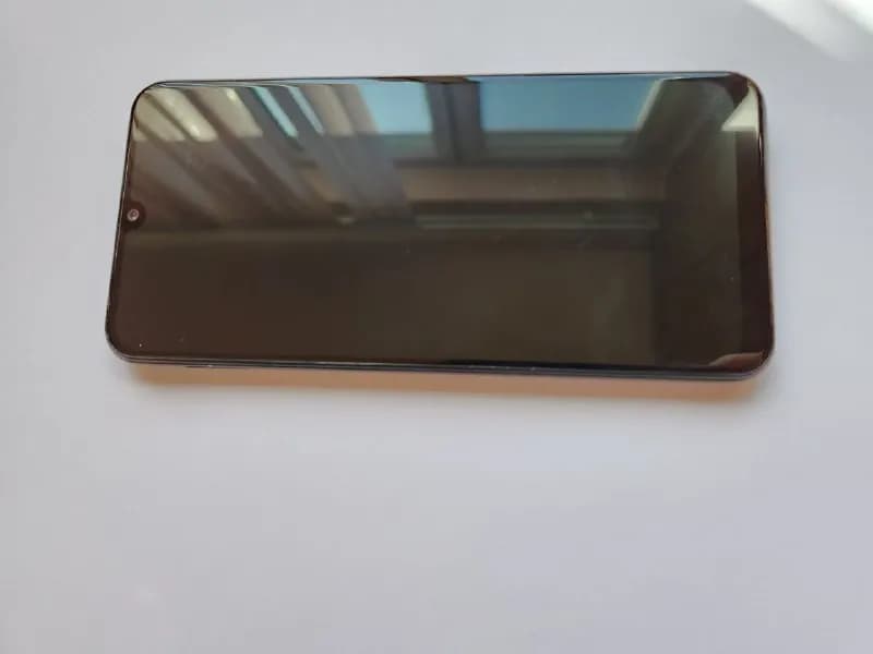 Samsung Galaxy M31, 128GB. Цена 40000 драм. Из преимуществ телефона-зарядку держит очень долго. — Ереван — 40 000 ֏