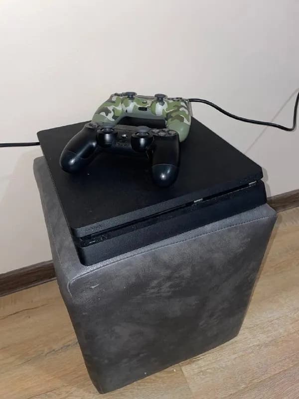 PS 4 slim на 500 ГБ — Ереван — 100,000 ֏