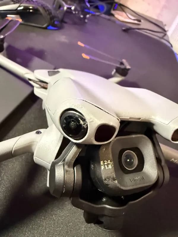 Mini 5 pro. Барахлит гимбал иногда. Остальное все работает, Fly More Combo Plus — 2000 лар. — Батуми — 2 000 ₾