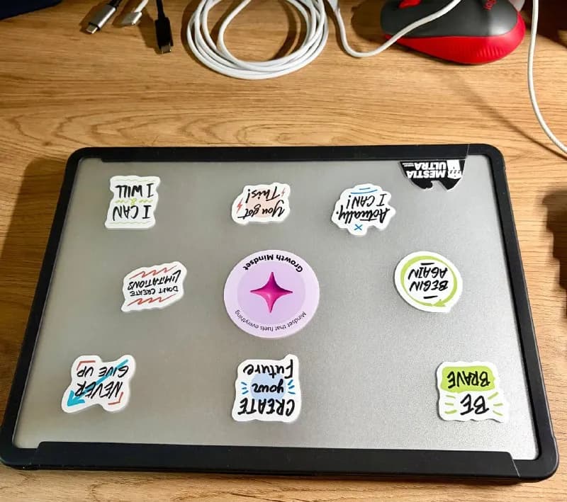 MacBook Air 13 (M3), 16 GB RAM, 256 GB SSD. — Тбилиси — 2 900 ₾