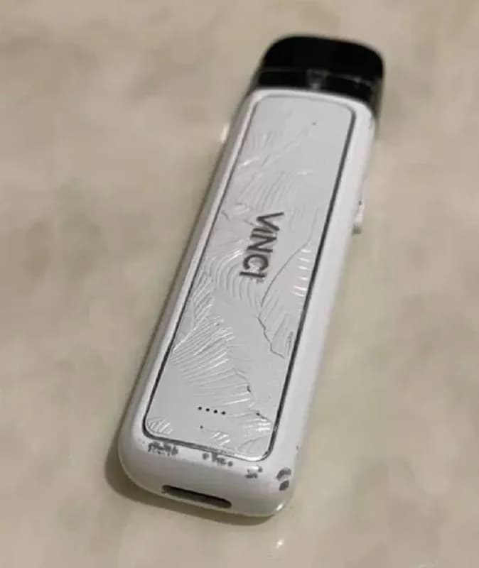 Oriflame 4000др; коляска трость до 3х лет 7000др; iphone 11 pro max 256 green отличное сост 160.000д — Ереван
