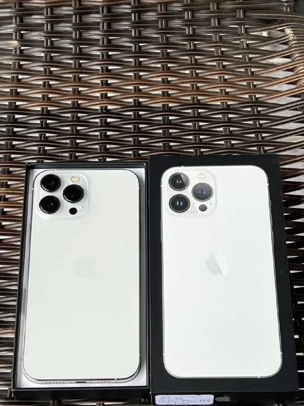 Iphone 13 pro max 128 GB, цвет Silver. — Батуми — 1 000 ₾