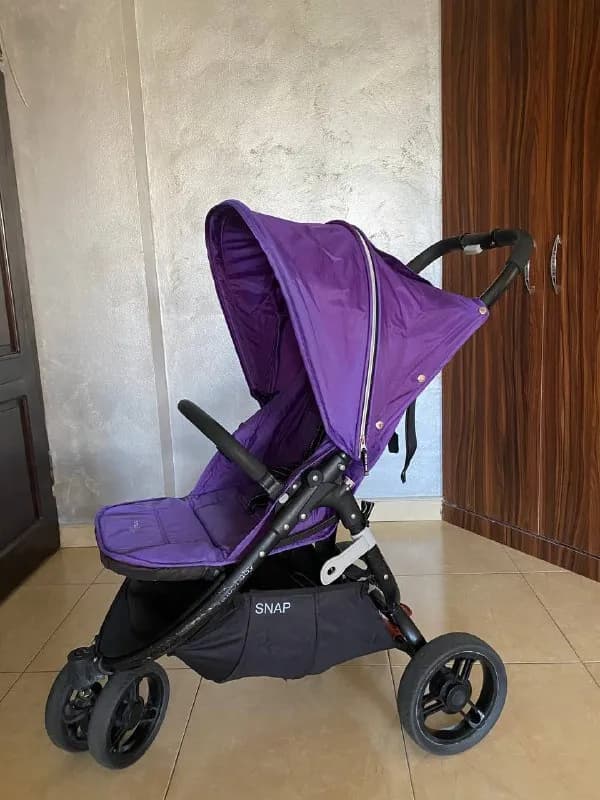 Valco Baby Snap в нормальном состоянии. Легкая, 7кг, проходимые большие колеса. Очень удобная. 15 00 — Ереван — 15,000 ֏