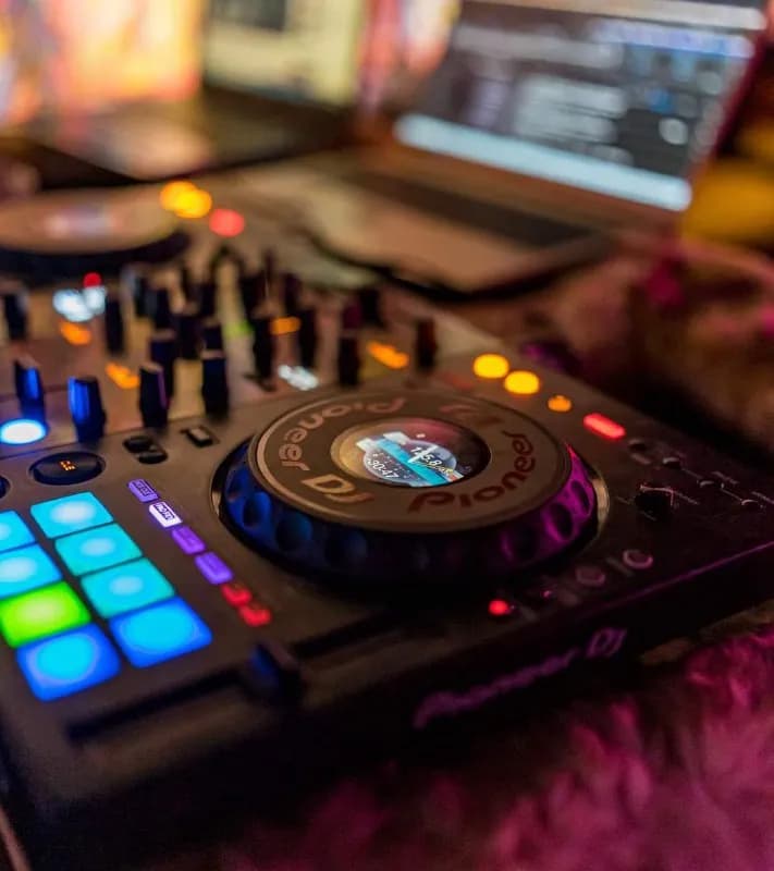 Pioneer DDJ 800:380,000 AMD — Ереван — 380 000 ֏