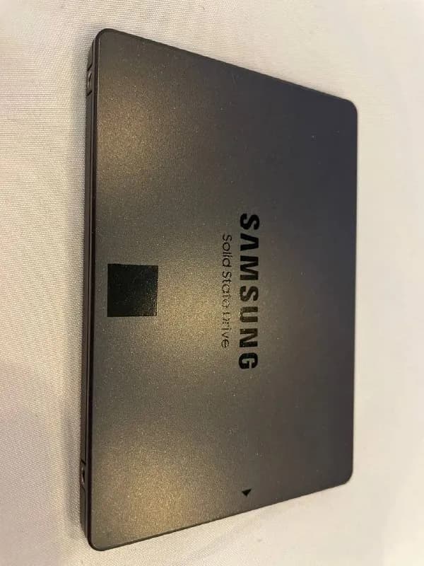 SSD sata 1TB Samsung 870 QVO. Почти не использовался, стоял в PlayStation. Наработки часов 20 от сил — Ереван — 35,000 ֏
