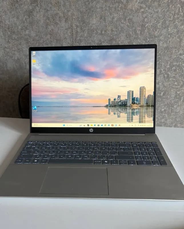HP pavilion 16 с мощным современным железом и хорошим 16 дюймовым IPS экраном. — Батуми