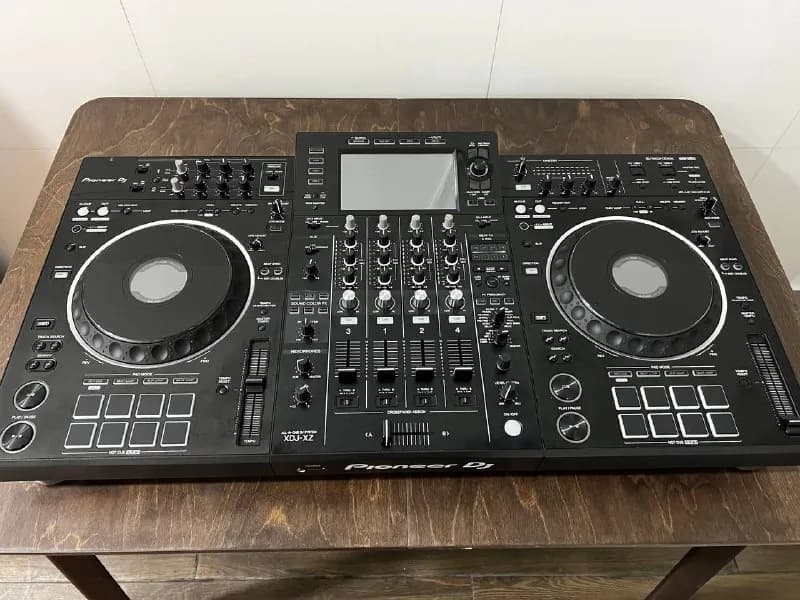 Pioneer DJ XDJ-XZ — Батуми — 5 000 ₾