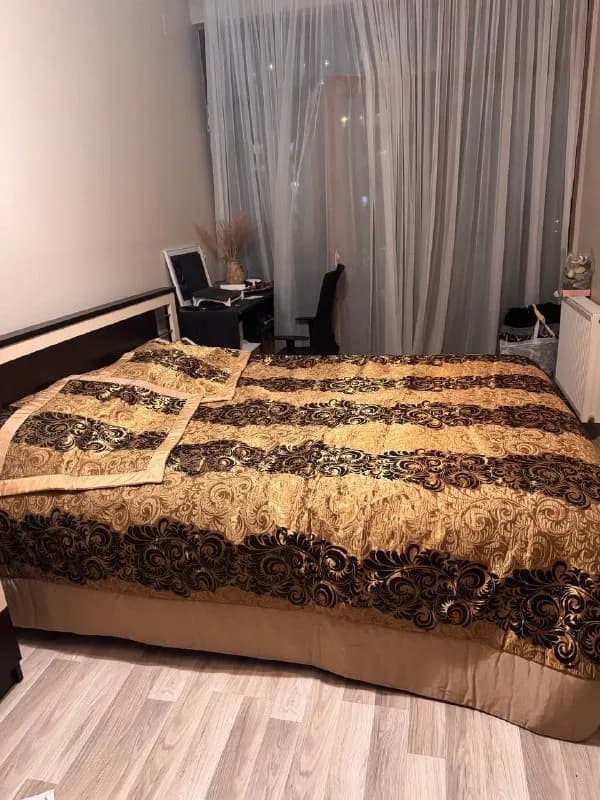 2 наволочками — Батуми — 23 050 ₾