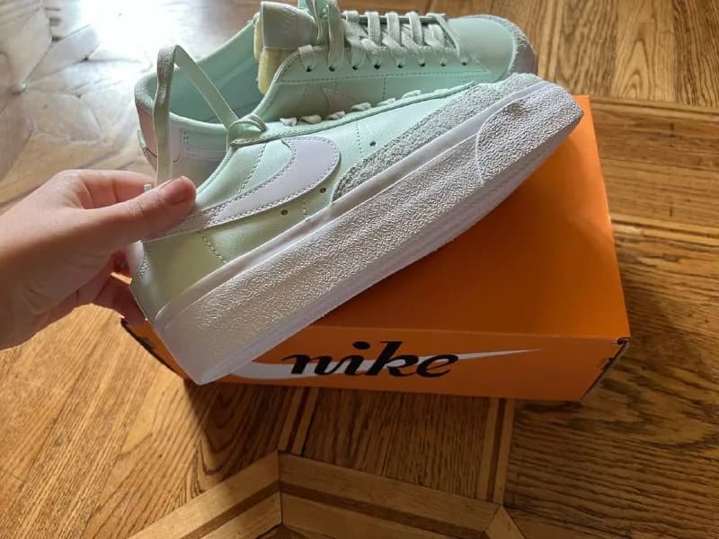 Nike Blazer Low Platdorm выполнены из натуральной кожи с замшевыми вставками. Оригинал, размер 38 — Ереван