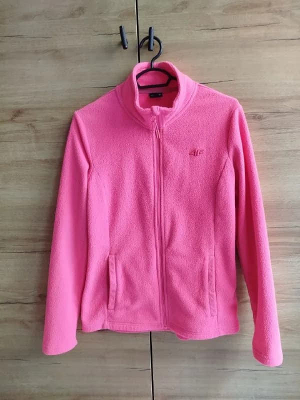 Флиска и ветровка размер S/M — Батуми — 10 ₾