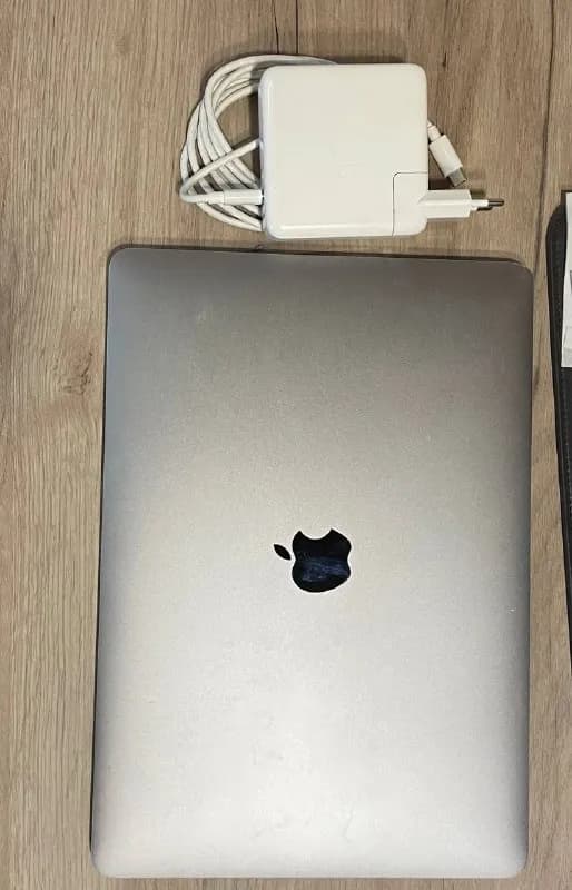 MacBook Pro 💻 2017 года, 256 GB SSD, в хорошем состоянии. Цена 200 тысяч драм. — Ереван — 200 ֏