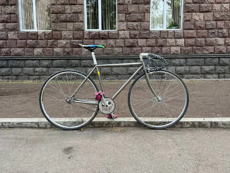 fix) — Ереван — 150 000 ֏
