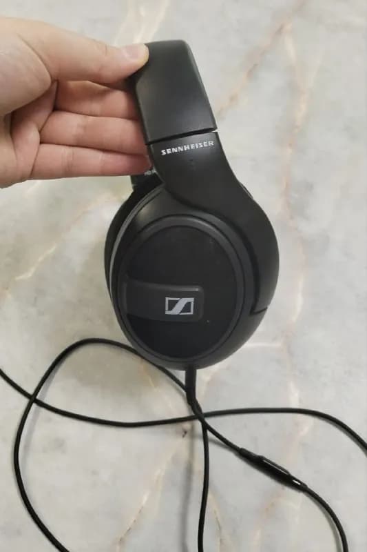 Sennheiser HD 569, в очень хорошем состоянии, использовались мало. — Ереван