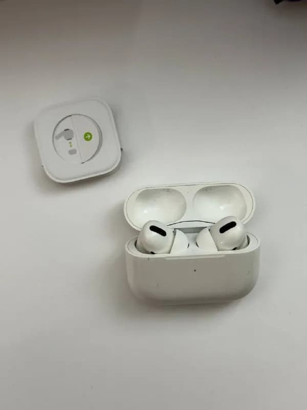 Apple AirPods Pro — Батуми — 190 ₾