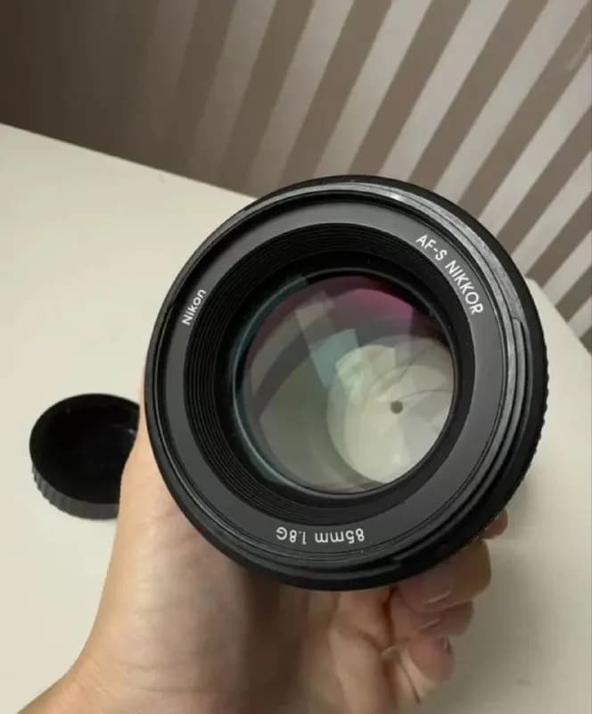 Nikon AF‑S NIKKOR 85 mm f/1.8G — классический портретник для полнокадровых и кроп‑камер Nikon. Лёгкий — Батуми — 600 ₾