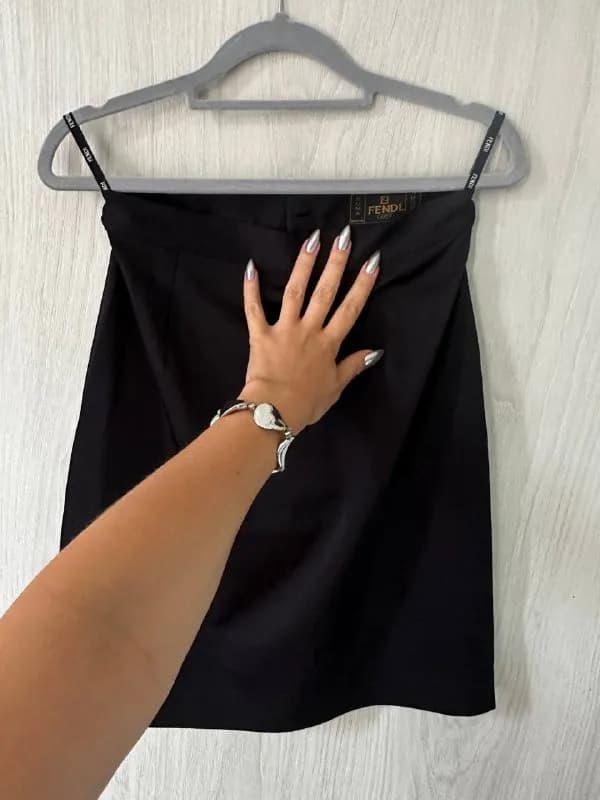 FENDI оригинал состояние 4,5/5 р-р 36 (ПО талии 33 см) — Тбилиси — 120 ₾