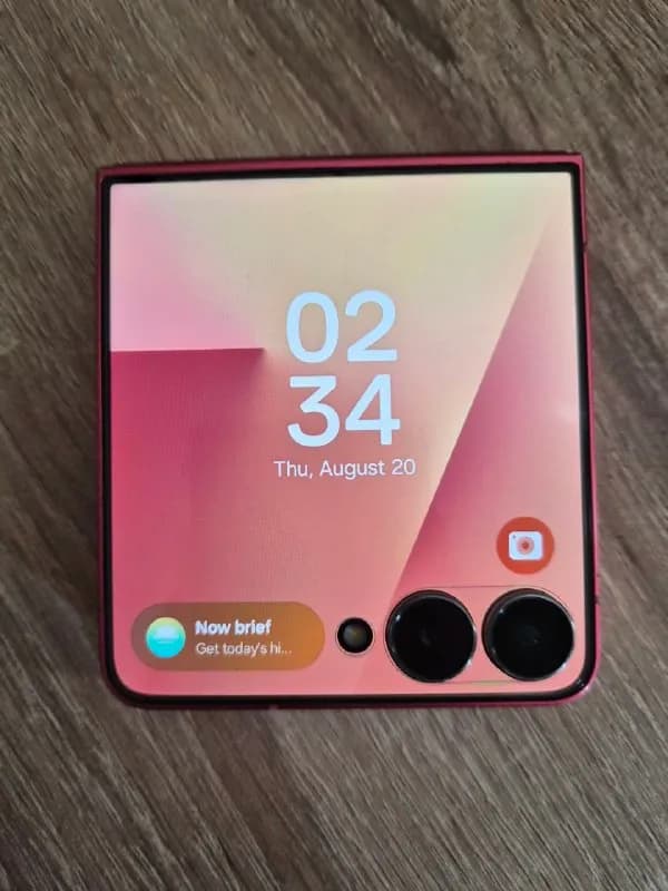 Samsung galaxy z flip 7 256gb — Батуми — 2 100 ₾