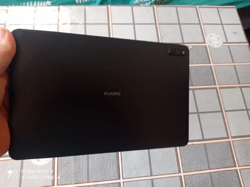 Huawei matepad 6/64 гб. Пользовался три месяца, покупал в РФ за 17000 рублей. Идеальное состояние. О — Ереван — 17 000 ₽