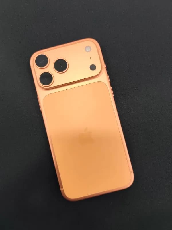 17 pro max — Батуми — 3000 ₾