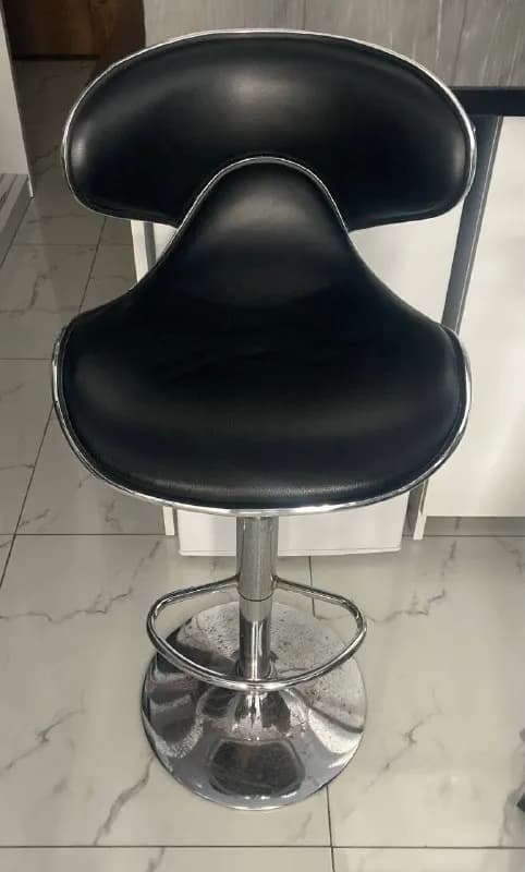 Барный стул — Батуми — 75 ₾