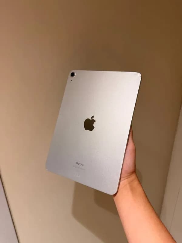 Apple iPad Air (5-го поколения) — Батуми — 499 ₾
