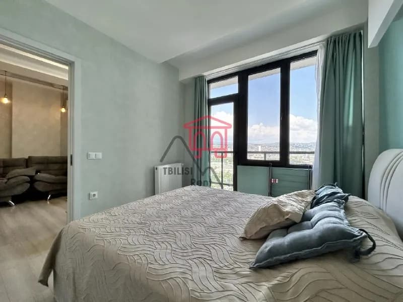 Entree — Тбилиси — 700 $